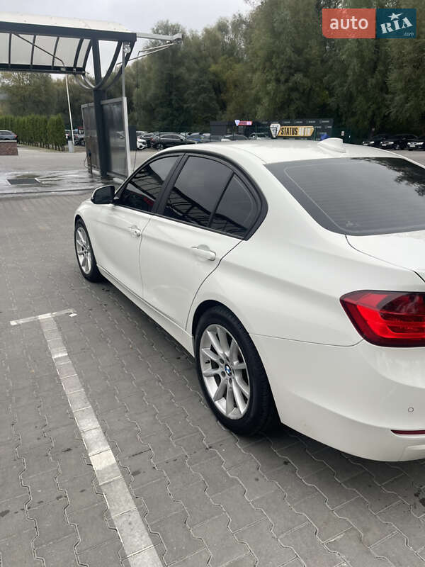 Седан BMW 3 Series 2014 в Хмельницькому