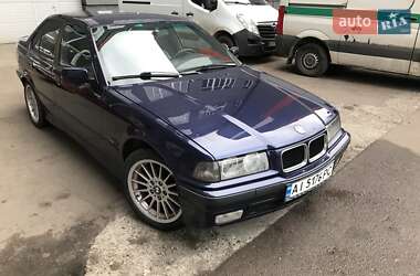 Седан BMW 3 Series 1995 в Киеве