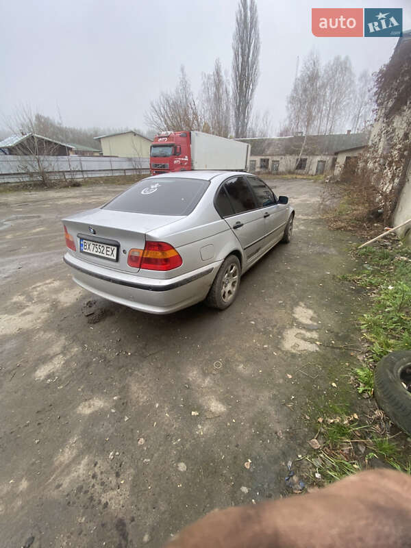 Седан BMW 3 Series 2003 в Белогорье