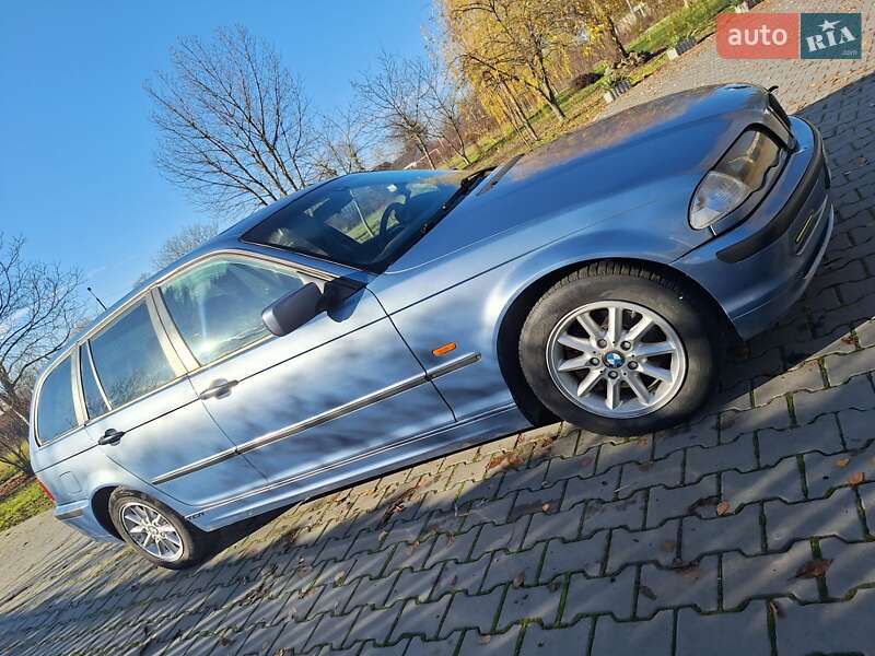 Универсал BMW 3 Series 2001 в Черновцах