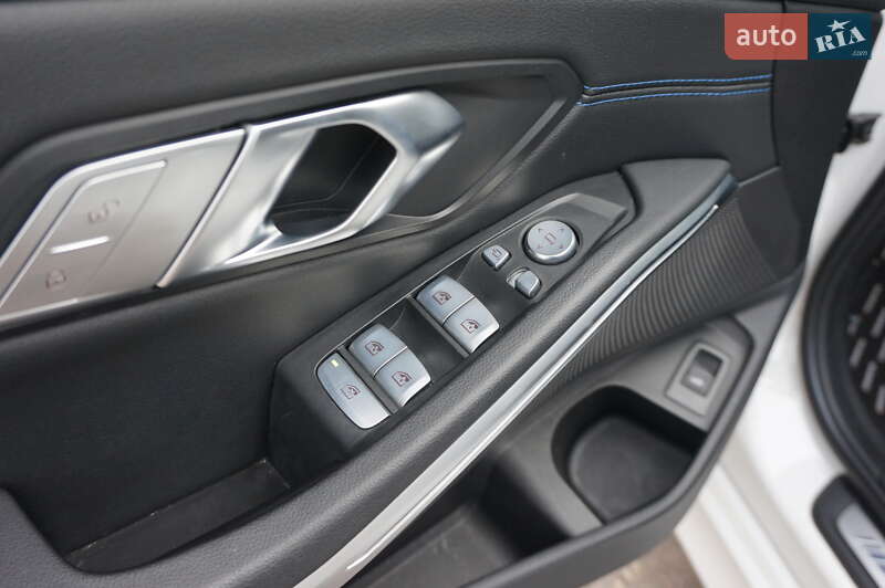 Седан BMW 3 Series 2022 в Одессе фото 19 Седан BMW 3 Series 2022 в Одессе
