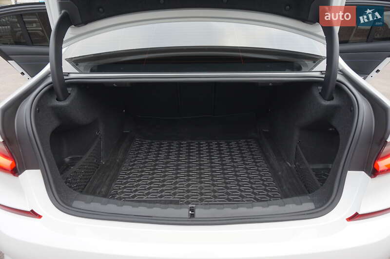 Седан BMW 3 Series 2022 в Одессе фото 39 Седан BMW 3 Series 2022 в Одессе