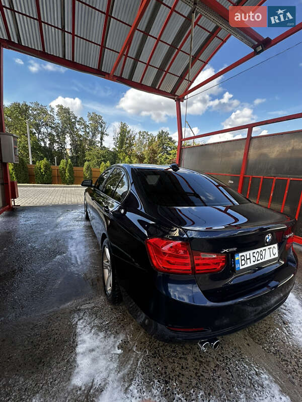 Седан BMW 3 Series 2013 в Измаиле
