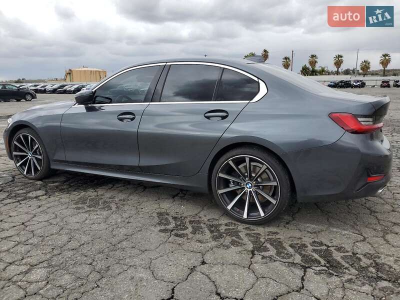 Седан BMW 3 Series 2019 в Ровно