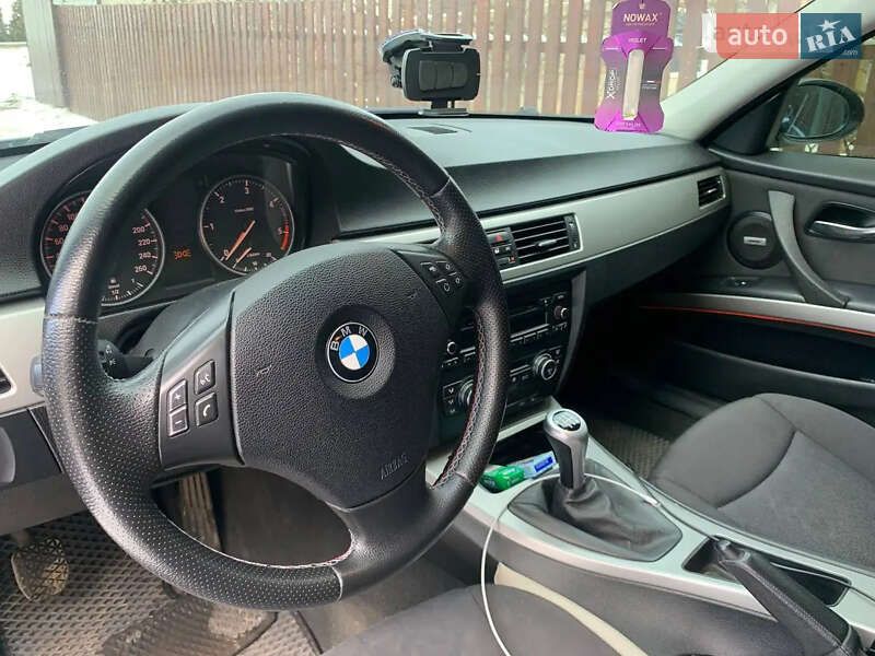 Універсал BMW 3 Series 2008 в Чернівцях фото 17 Універсал BMW 3 Series 2008 в Чернівцях