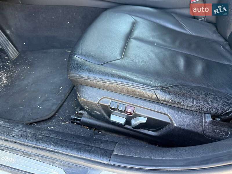 Седан BMW 3 Series 2016 в Львове