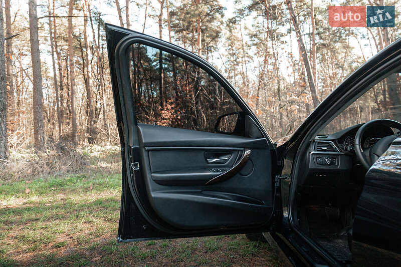 Седан BMW 3 Series 2015 в Золочеве фото 24 Седан BMW 3 Series 2015 в Золочеве