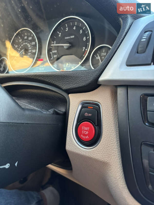 Седан BMW 3 Series 2013 в Баре