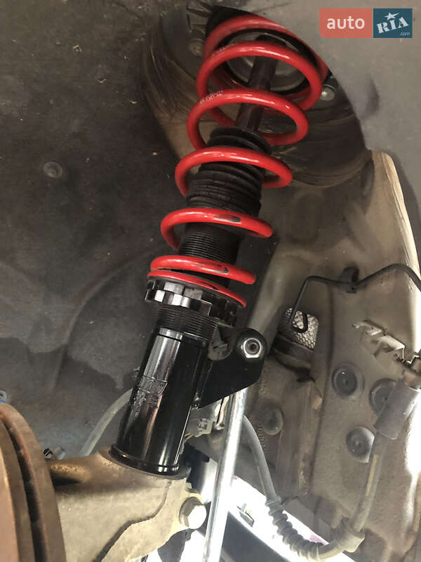 Седан BMW 3 Series 2013 в Баре