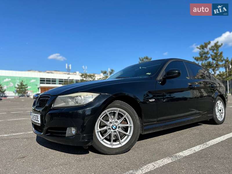 Седан BMW 3 Series 2010 в Николаеве фото 2 Седан BMW 3 Series 2010 в Николаеве
