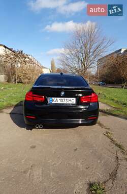 Седан BMW 3 Series 2016 в Кропивницькому