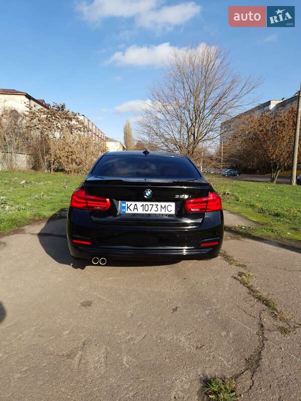Седан BMW 3 Series 2016 в Кропивницькому
