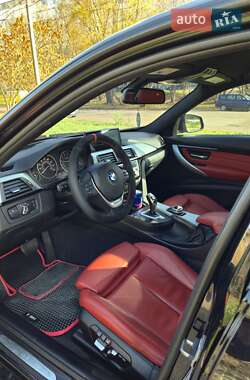 Седан BMW 3 Series 2016 в Кропивницькому