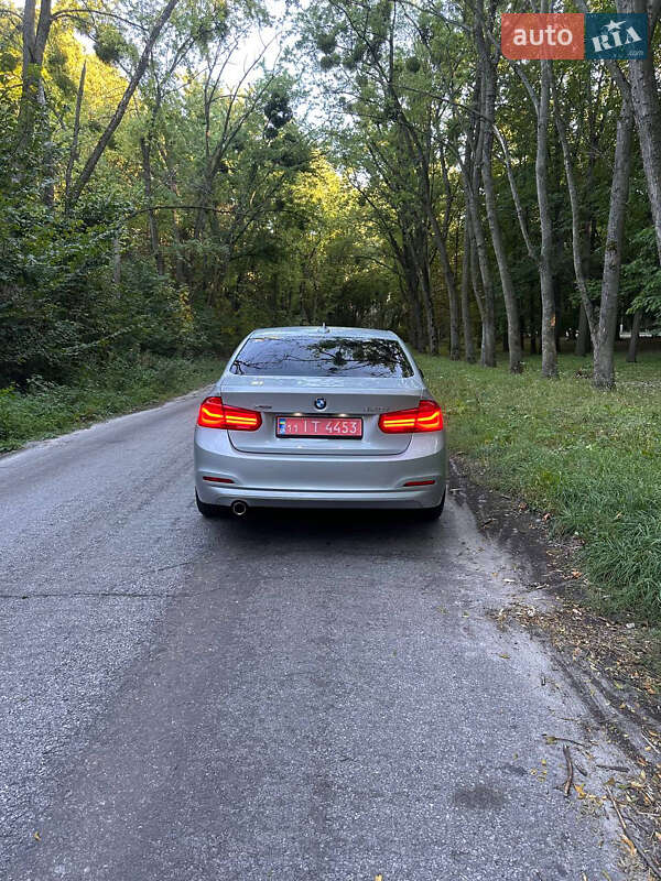 Седан BMW 3 Series 2015 в Броварах