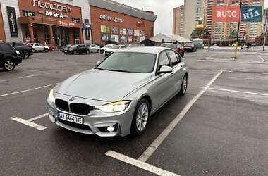 Седан BMW 3 Series 2015 в Броварах
