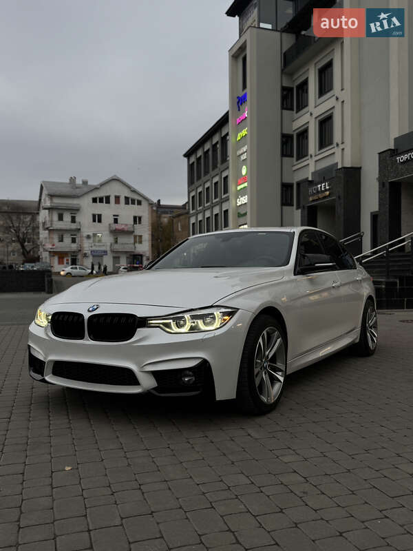 Седан BMW 3 Series 2018 в Коломые