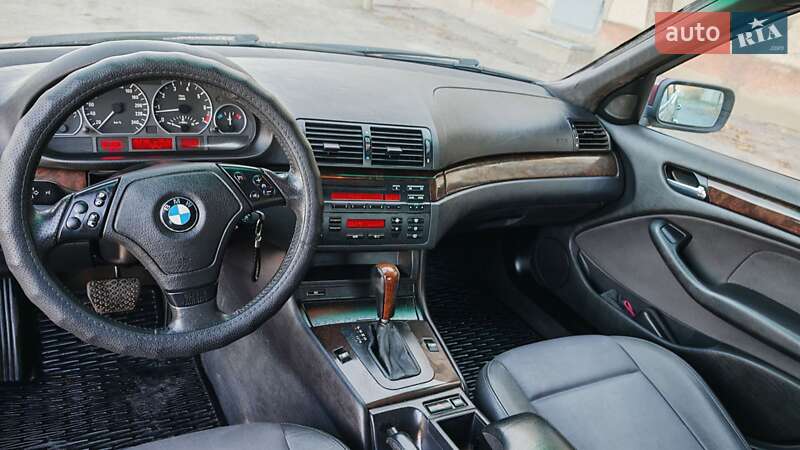Седан BMW 3 Series 2003 в Одессе