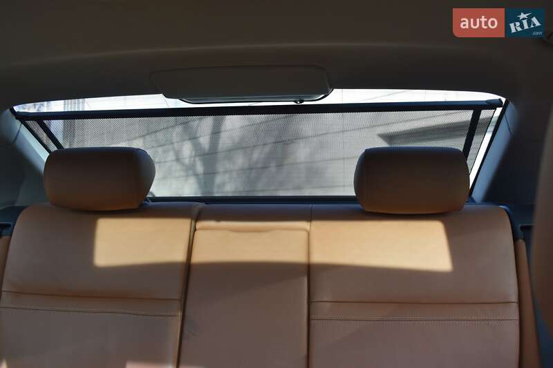 Купе BMW 3 Series 2012 в Киеве фото 15 Купе BMW 3 Series 2012 в Киеве