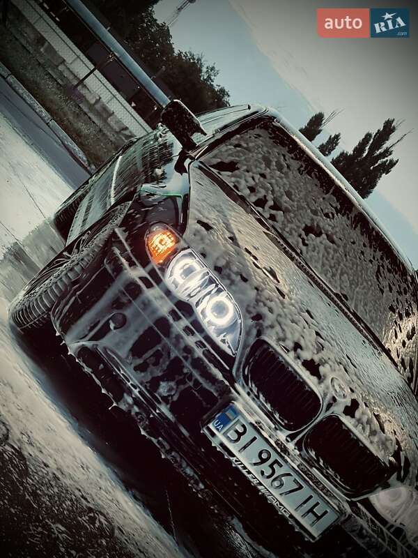 Седан BMW 3 Series 2004 в Кременчуге