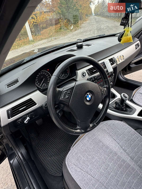 Универсал BMW 3 Series 2011 в Кременце фото 28 Универсал BMW 3 Series 2011 в Кременце