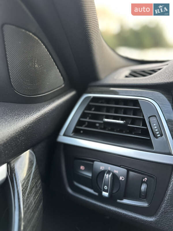 Седан BMW 3 Series 2016 в Луцке фото 29 Седан BMW 3 Series 2016 в Луцке