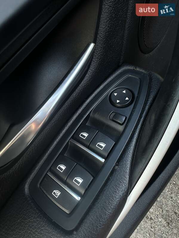 Седан BMW 3 Series 2015 в Сумах