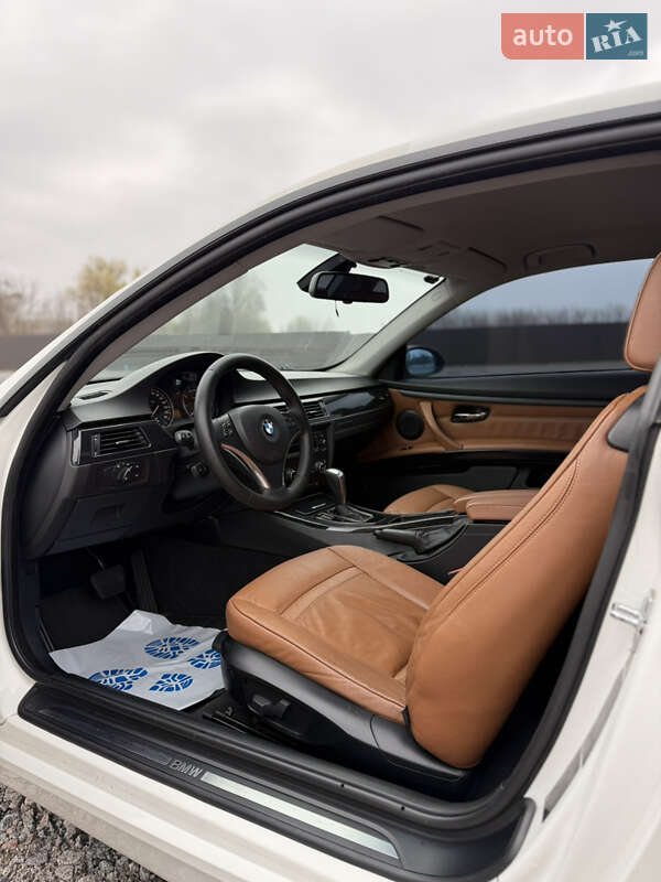 Купе BMW 3 Series 2008 в Києві фото 11 Купе BMW 3 Series 2008 в Києві