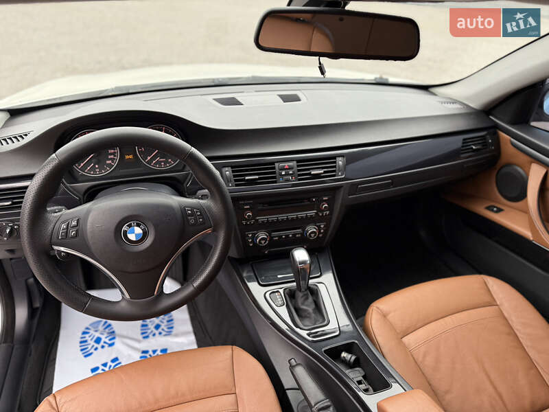Купе BMW 3 Series 2008 в Києві фото 13 Купе BMW 3 Series 2008 в Києві