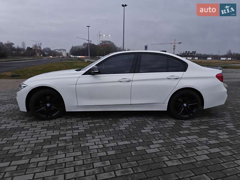 Седан BMW 3 Series 2017 в Львове
