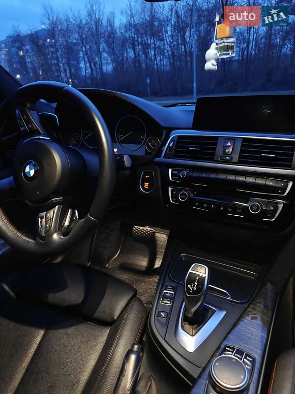 Седан BMW 3 Series 2017 в Львове