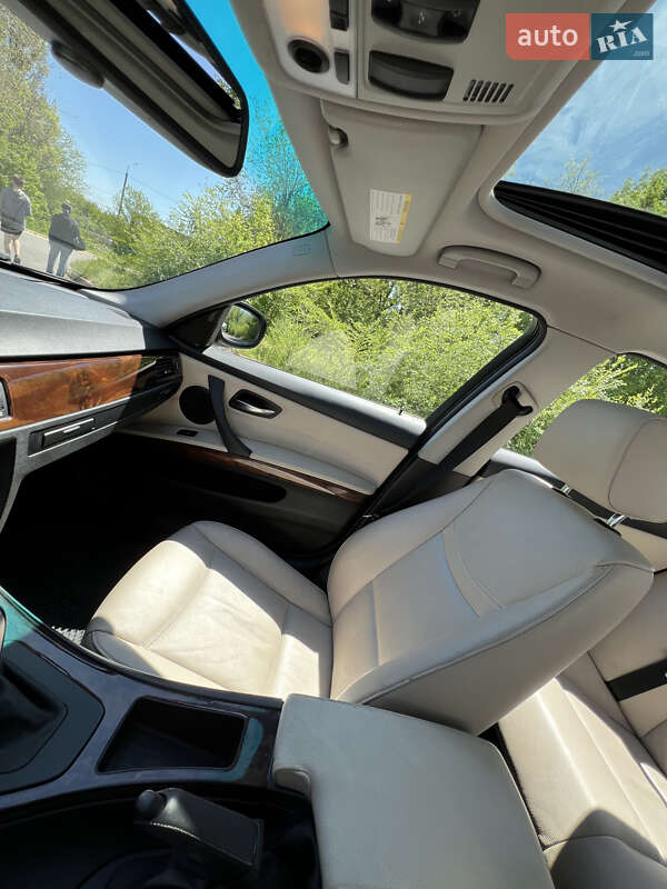 Седан BMW 3 Series 2011 в Днепре