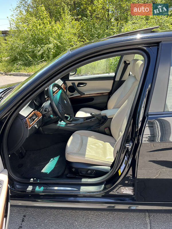 Седан BMW 3 Series 2011 в Днепре