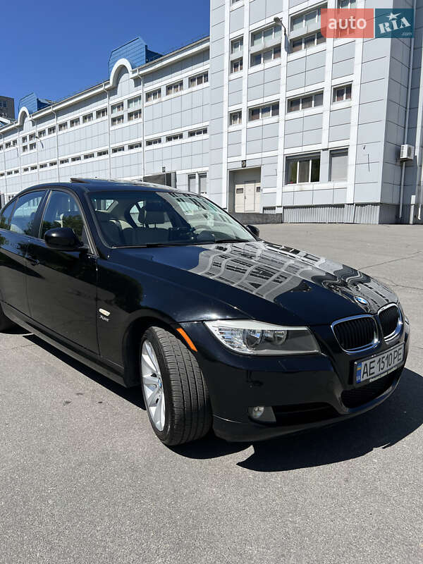 Седан BMW 3 Series 2011 в Днепре