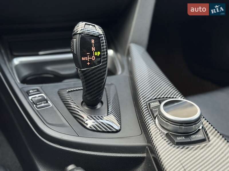 Седан BMW 3 Series 2012 в Сарнах