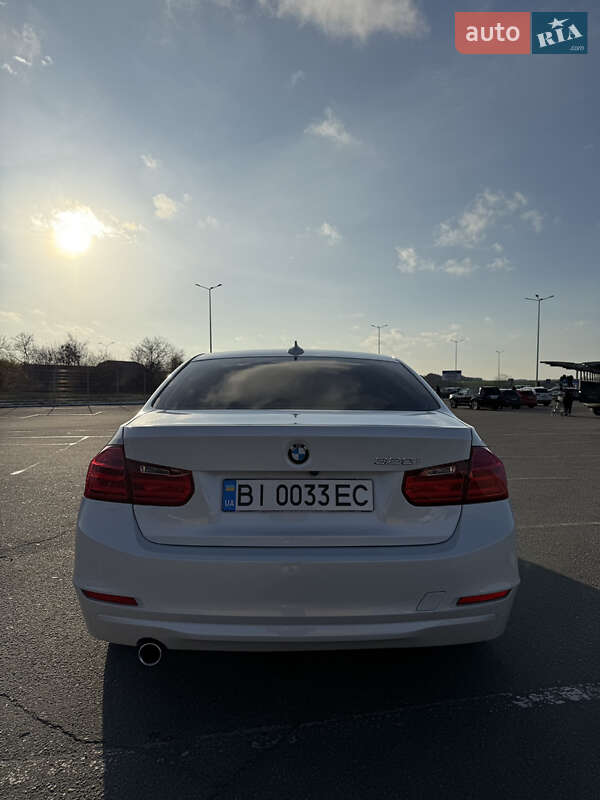 Седан BMW 3 Series 2014 в Полтаве