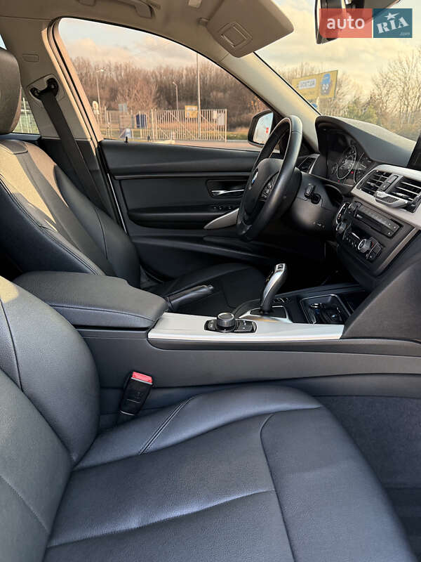 Седан BMW 3 Series 2014 в Полтаве