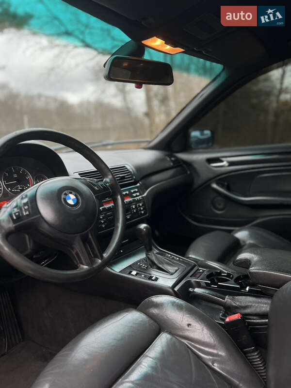 Седан BMW 3 Series 2004 в Сторожинце