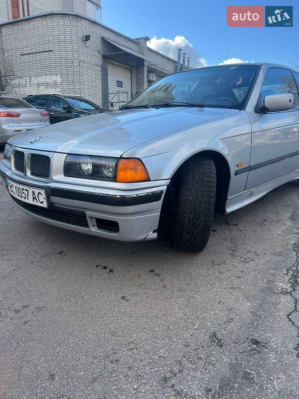 Купе BMW 3 Series 1998 в Львові фото 2 Купе BMW 3 Series 1998 в Львові