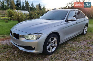 Седан BMW 3 Series 2014 в Львове