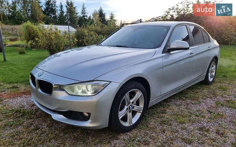 Седан BMW 3 Series 2014 в Львові фото Седан BMW 3 Series 2014 в Львові