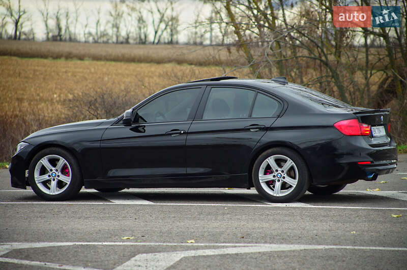 Седан BMW 3 Series 2013 в Черкасах