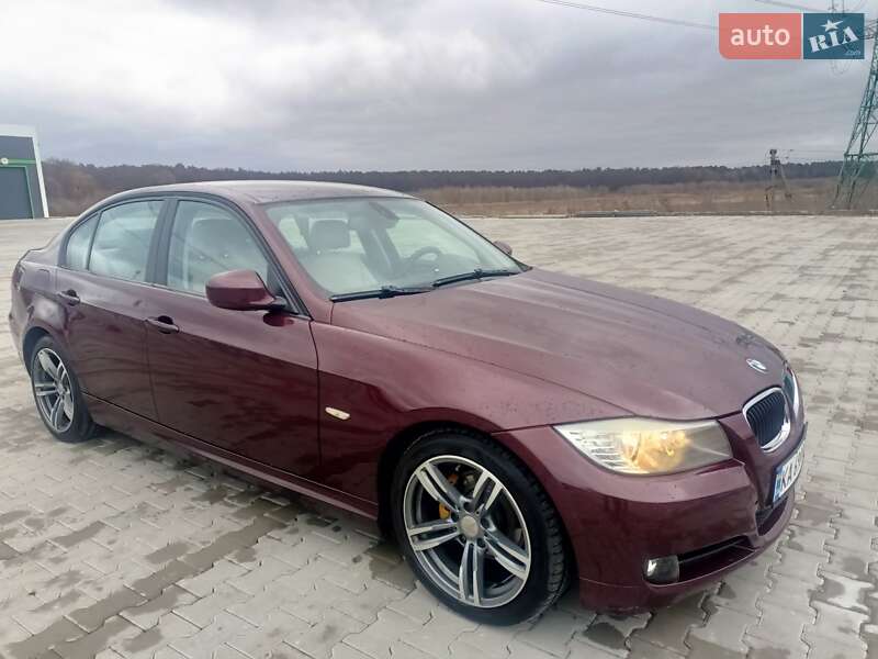 Седан BMW 3 Series 2009 в Киеве