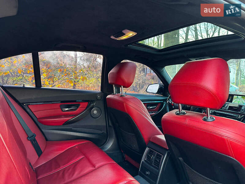 Седан BMW 3 Series 2016 в Киеве