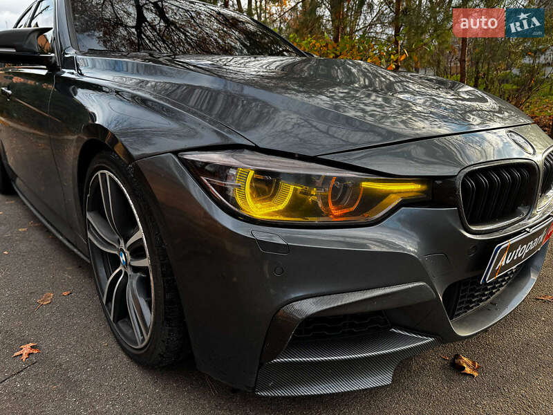Седан BMW 3 Series 2016 в Киеве