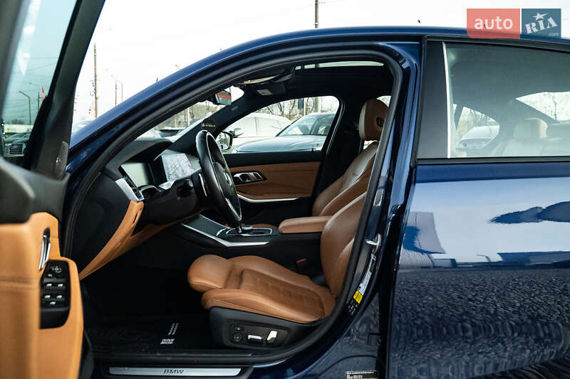Седан BMW 3 Series 2019 в Черновцах