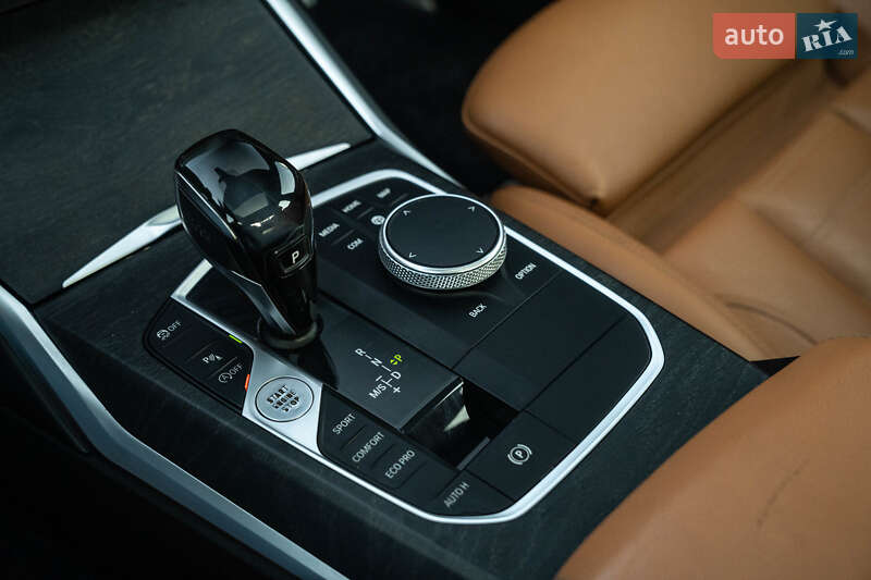 Седан BMW 3 Series 2019 в Черновцах