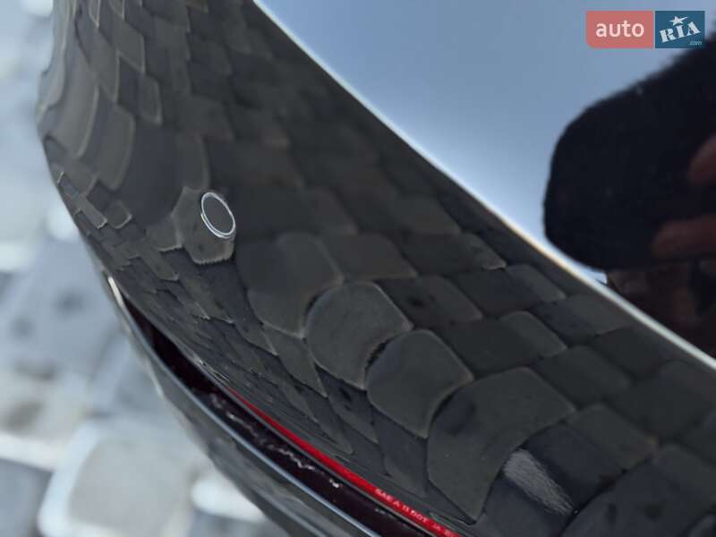 Седан BMW 3 Series 2015 в Львове