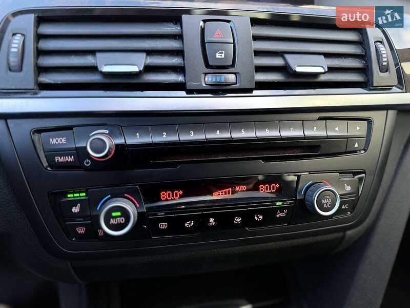 Седан BMW 3 Series 2015 в Львове