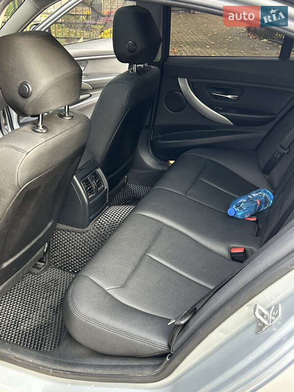 Седан BMW 3 Series 2017 в Прилуках фото 12 Седан BMW 3 Series 2017 в Прилуках