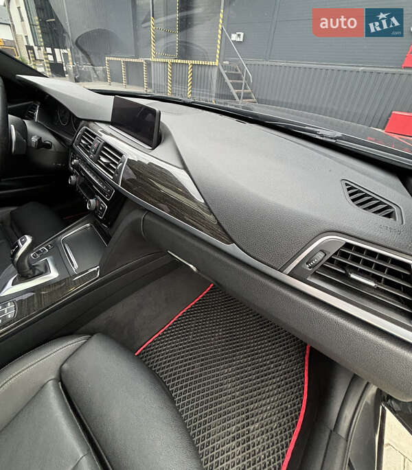 Седан BMW 3 Series 2017 в Виннице